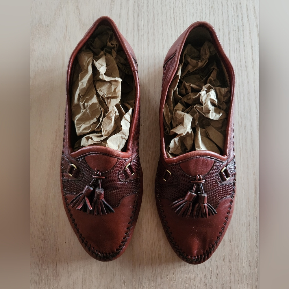Santoni Handcrafted Leather Slip On Loafers 8